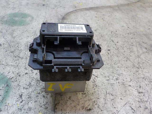 Rezystor wentylatora nagrzewnicy (ogrzewacza kabiny) 7701209850 RENAULT