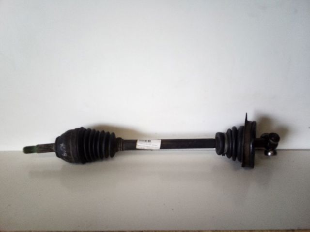 Półoś napędowa przednia lewa 7701351484 RENAULT