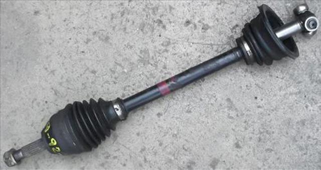 Półoś napędowa przednia lewa 7701351484 RENAULT