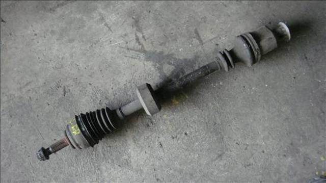 Półoś napędowa przednia prawa 7701352775 RENAULT