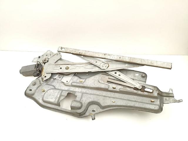 Mechanizm podnoszenia szyby drzwi przednich prawych 7701367866 RENAULT