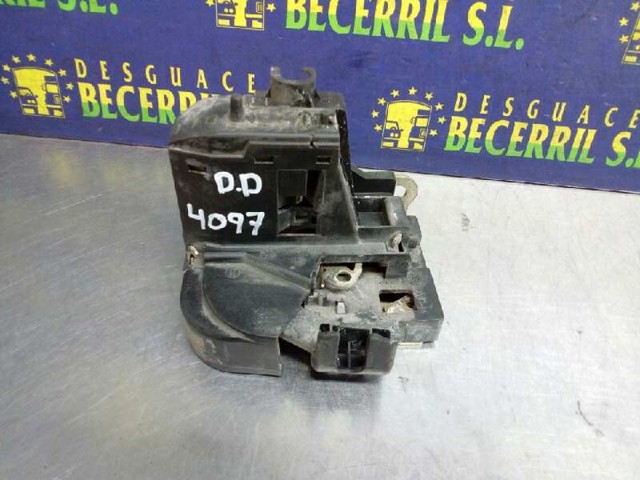 Zamek drzwi przednich prawych 7701469181 RENAULT