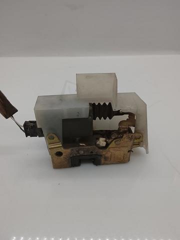 Zamek drzwi przednich prawych 7701469181 RENAULT