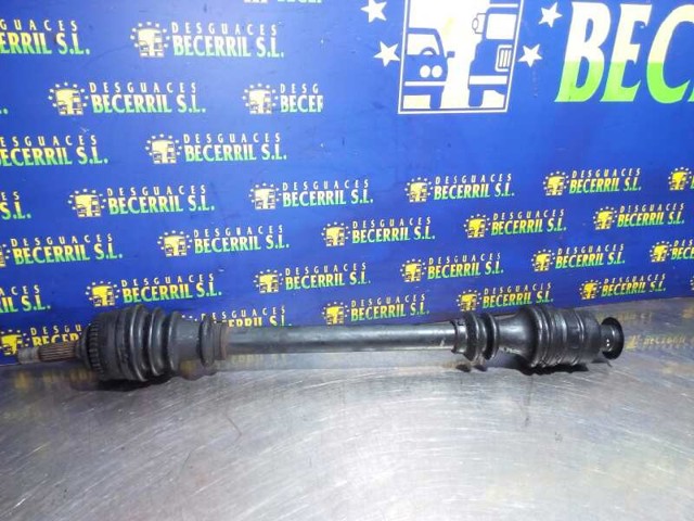 Półoś napędowa przednia prawa 7701469375 RENAULT