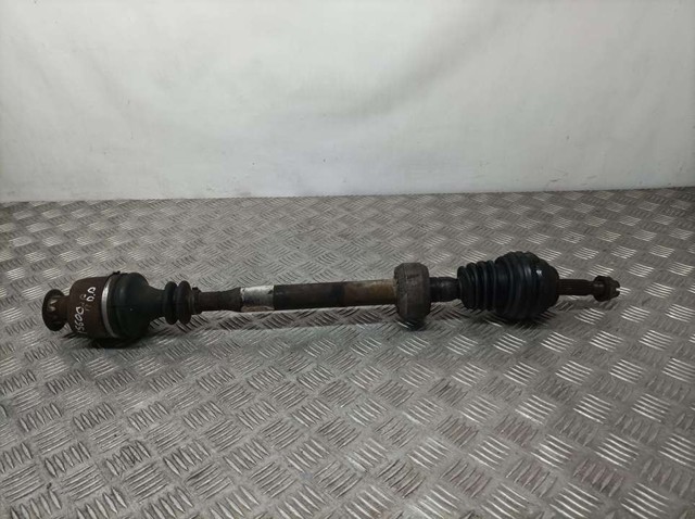 Półoś napędowa przednia prawa 7701469375 RENAULT