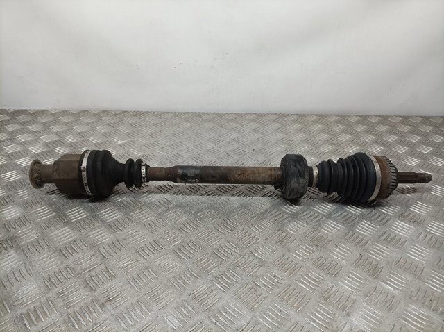 Półoś napędowa przednia prawa 7701469375 RENAULT