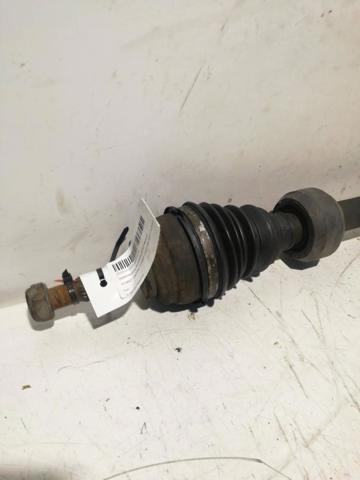 Półoś napędowa przednia prawa 7701469375 RENAULT