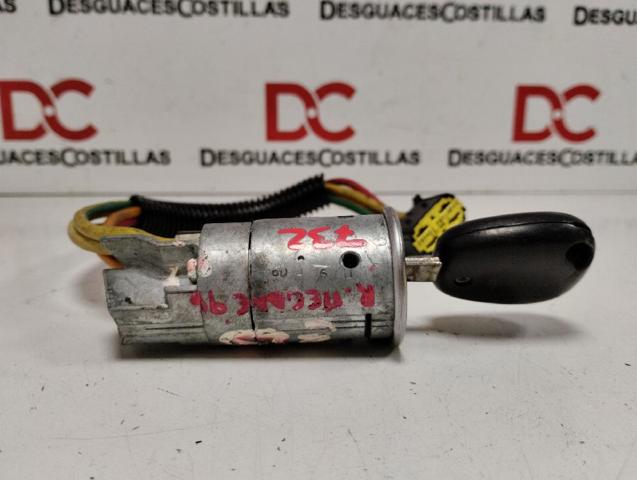 Zestaw wkładek zamków 7701469419 RENAULT