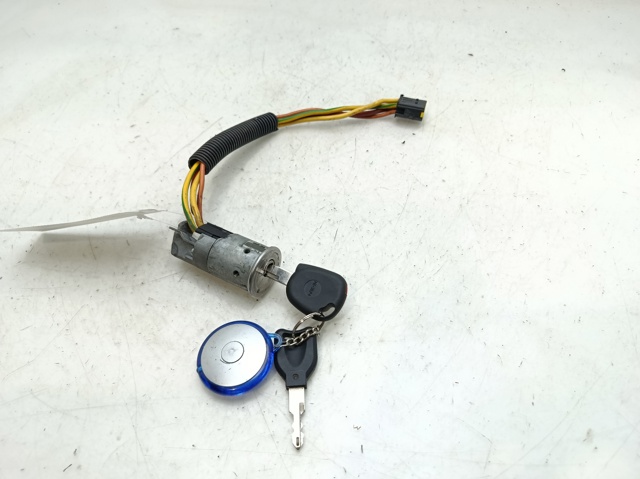 Zestaw wkładek zamków 7701469419 RENAULT