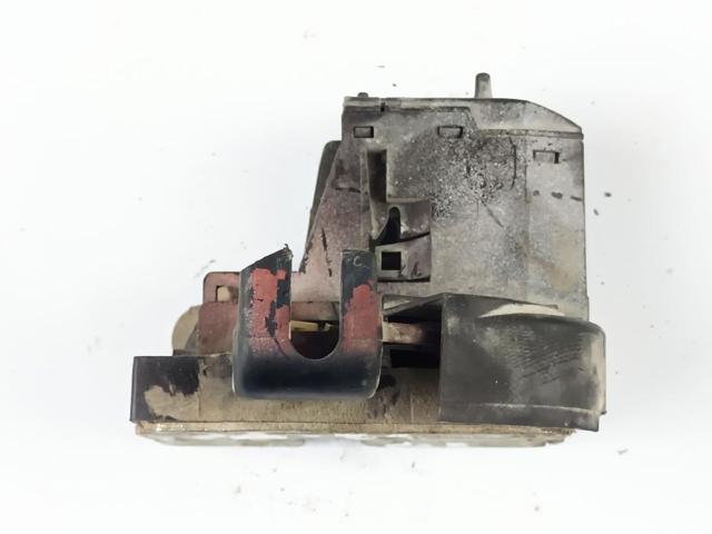 Zamek drzwi tylnych lewych 7701469940 RENAULT