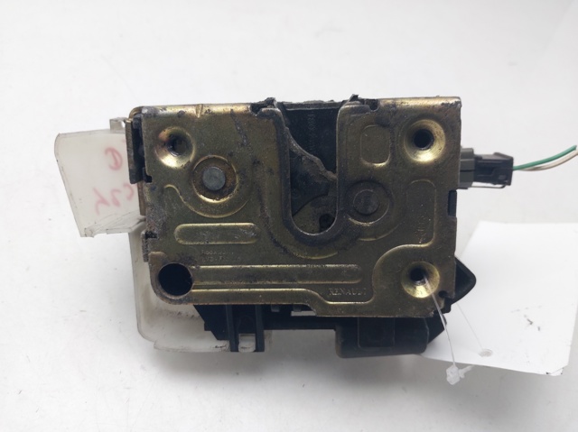 Zamek drzwi tylnych lewych 7701469940 RENAULT