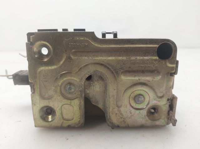 Zamek drzwi tylnych lewych 7701469940 RENAULT