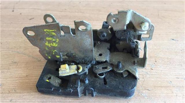 Zamek drzwi tylnych lewych 7701469940 RENAULT