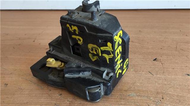 Zamek drzwi tylnych lewych 7701469940 RENAULT