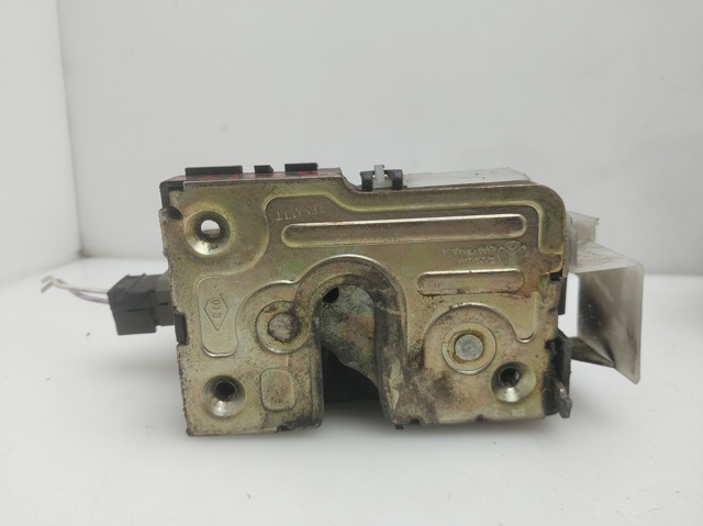 Zamek drzwi tylnych lewych 7701469940 RENAULT