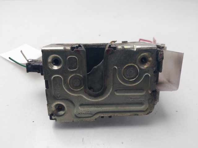 Zamek drzwi tylnych prawych 7701469941 RENAULT