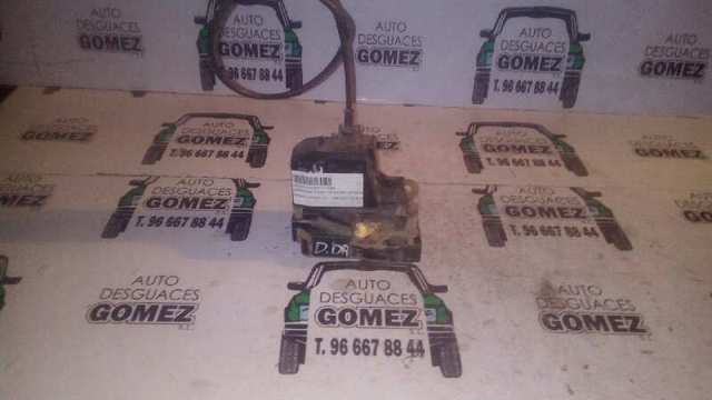 Zamek drzwi przednich prawych 7701473172 RENAULT