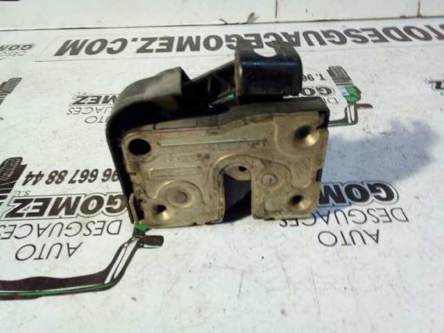 Zamek drzwi przednich prawych 7701473172 RENAULT