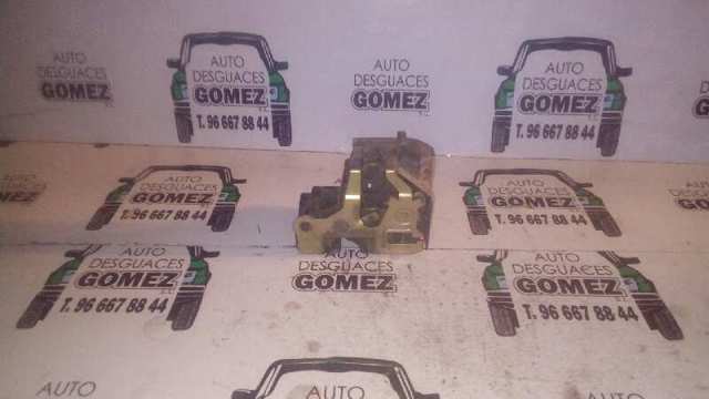 Zamek drzwi przednich prawych 7701473172 RENAULT