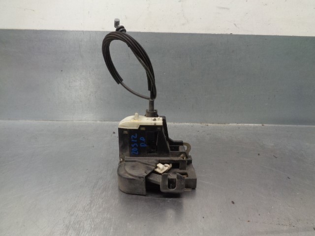 Zamek drzwi przednich prawych 7701473172 RENAULT