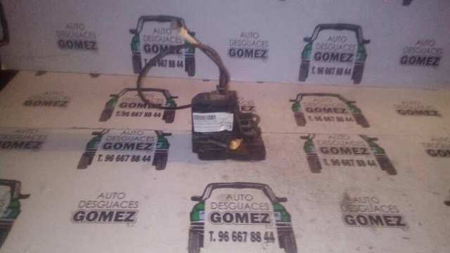 Zamek drzwi przednich prawych 7701473172 RENAULT