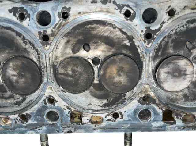 Głowica cylindrów Volvo V40 VW