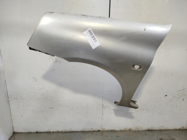 Błotnik przedni lewy 7701473448 RENAULT