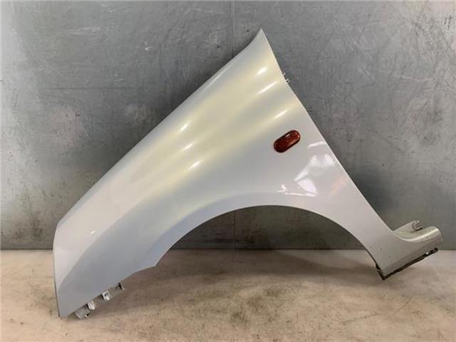 Błotnik przedni lewy 7701473448 RENAULT