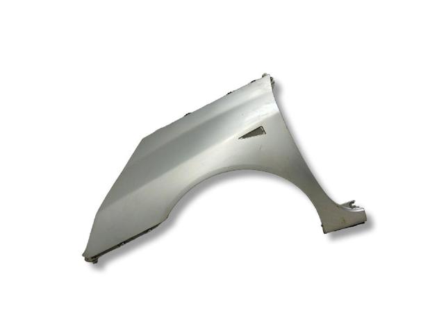 Błotnik przedni lewy 7701473588 RENAULT