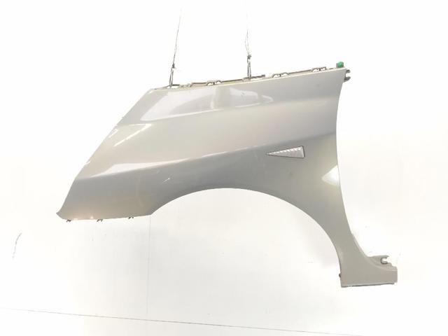 Błotnik przedni lewy 7701473588 RENAULT