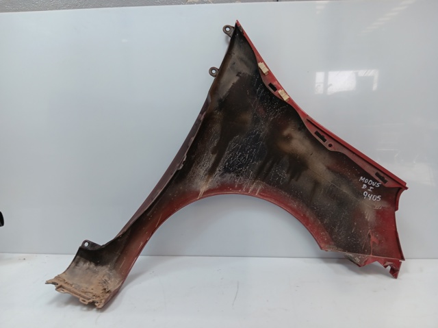 Błotnik przedni lewy Renault Modus JP0