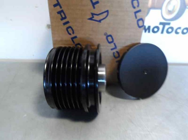 7701477689 Renault (RVI)