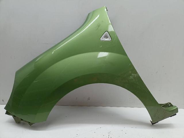 Błotnik przedni lewy 7701478211 RENAULT
