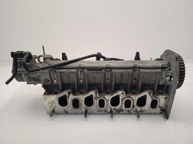 Głowica cylindrów 7701478571 RENAULT