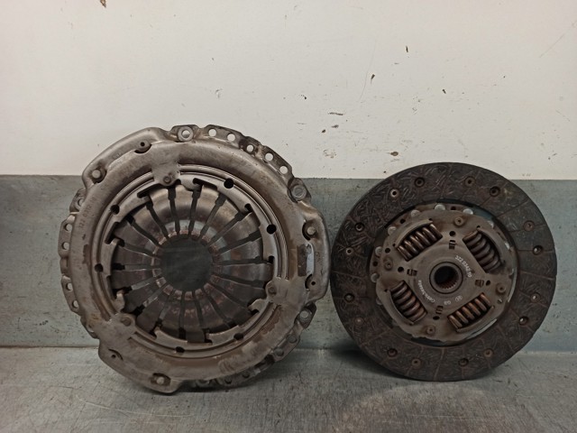 7701478779 Renault (RVI)