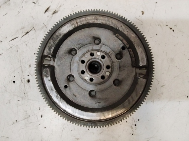 Koło zamachowe silnika 7701479061 RENAULT