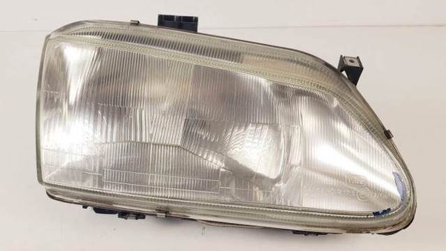 Reflektor prawy 7701672735 RENAULT