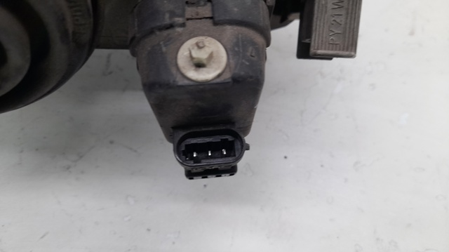7701697618 Renault (RVI)