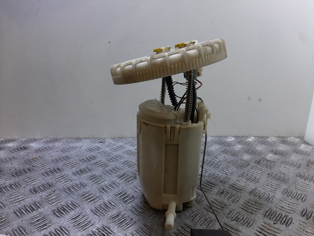 Moduł pompy paliwowej z czujnikiem poziomu paliwa Lexus GS S19