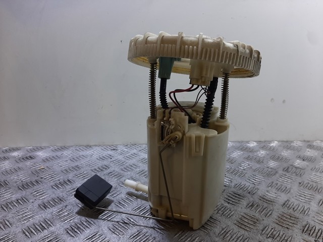 Moduł pompy paliwowej z czujnikiem poziomu paliwa Lexus GS S19