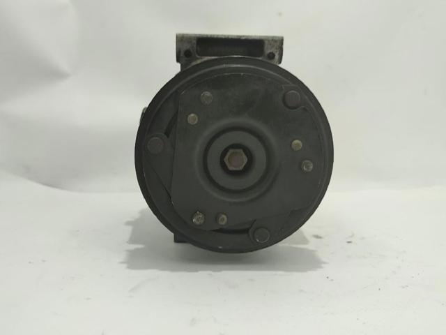 Sprężarka klimatyzacji 7711134454 RENAULT