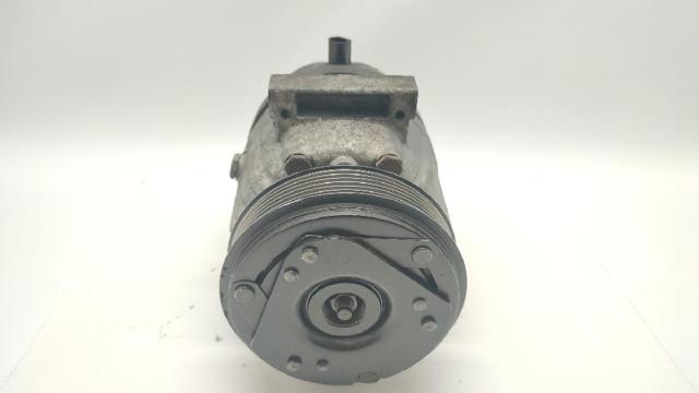 Sprężarka klimatyzacji 7711134454 RENAULT