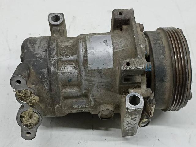 Sprężarka klimatyzacji 7711134670 RENAULT