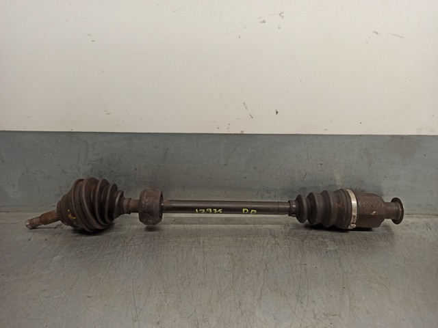 Półoś napędowa przednia prawa 7711135194 RENAULT