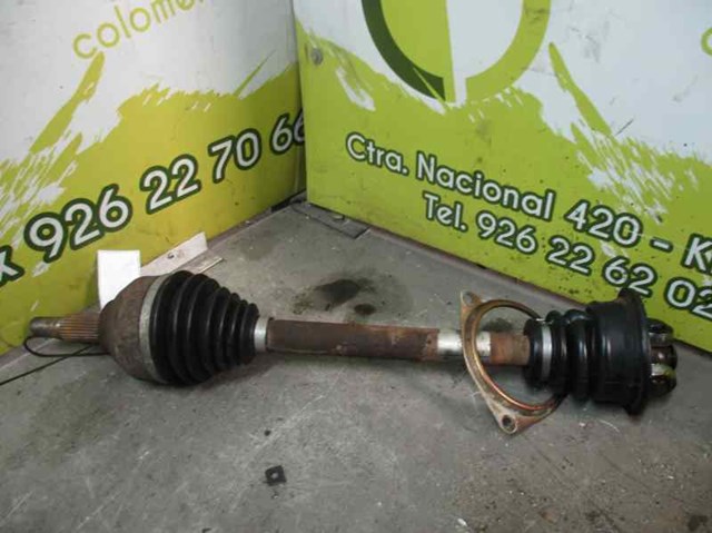 Półoś napędowa przednia lewa 7711135401 RENAULT