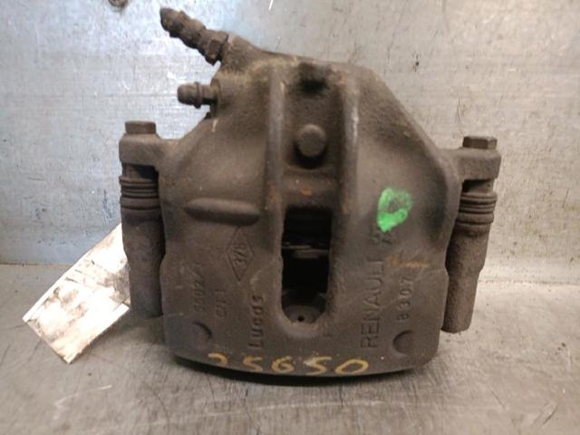 Zacisk hamulcowy przedni lewy 7711135717 RENAULT