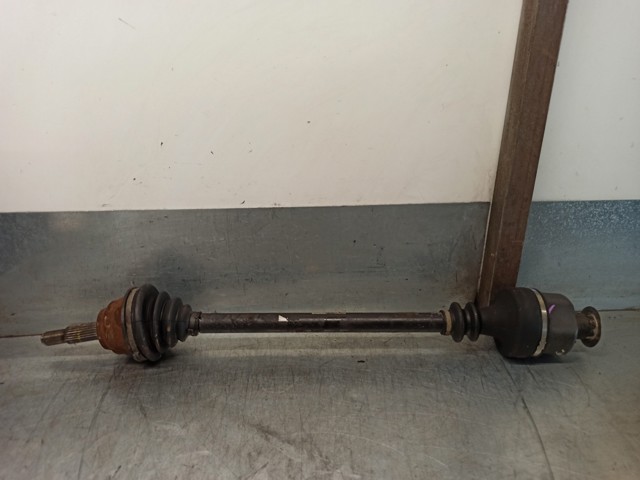 Półoś napędowa przednia prawa 7711368882 RENAULT