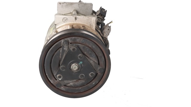 7711497037 Renault (RVI)