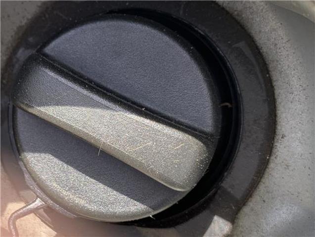 Korek wlewu paliwa Lexus LS USF4