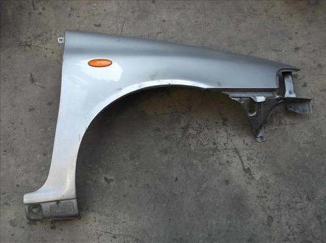 Błotnik przedni prawy Fiat Punto 1 176